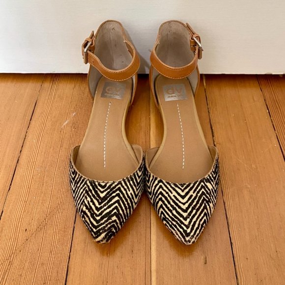 *NOT FOR SALE/SOLD* Dolce Vita Zebra Print Mohair Ankle Flats (Sz 7) - Picture 2 of 5